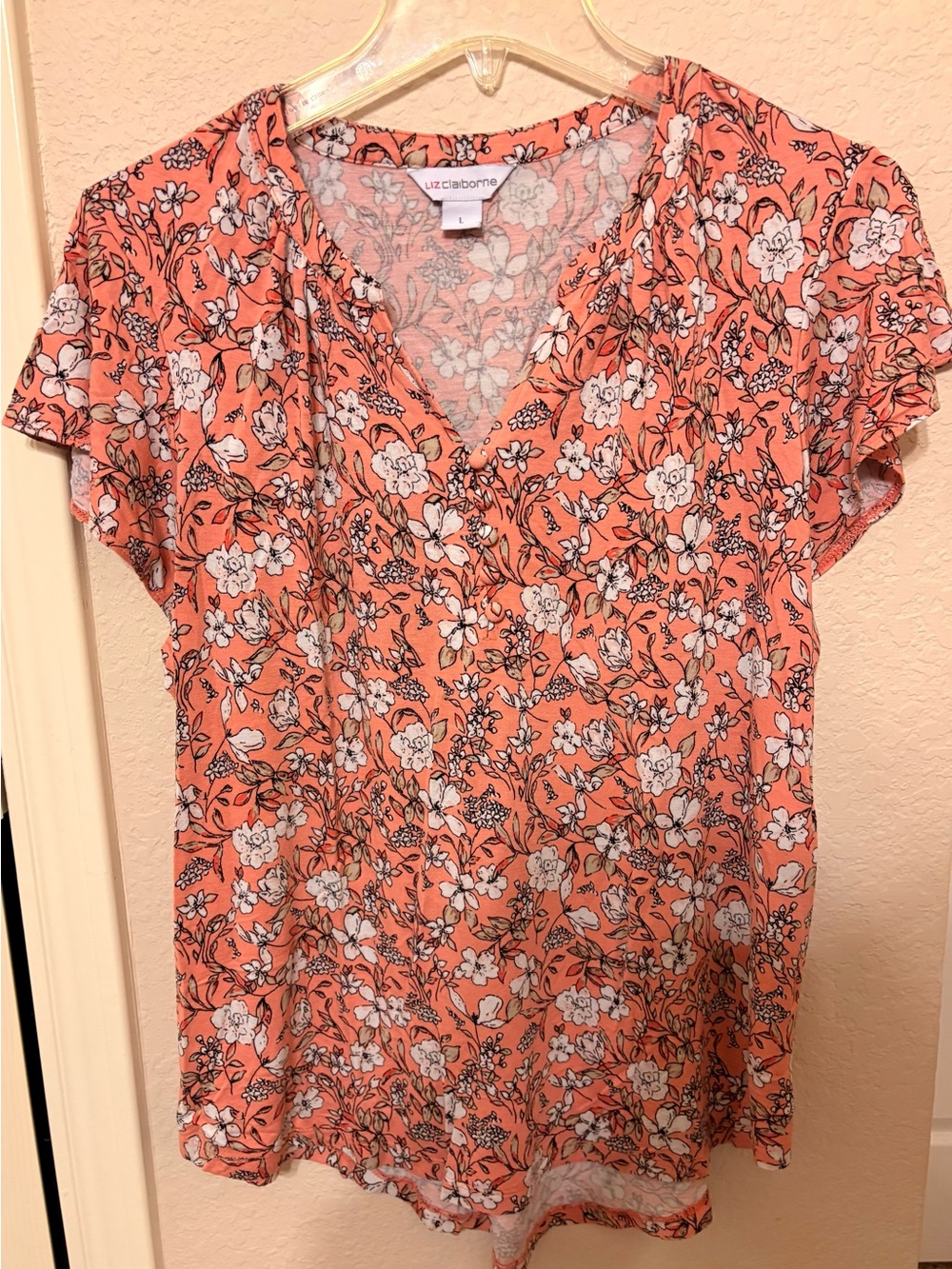 Liz Claiborne Coral Floral V-Neck Short Sleeve Blouse